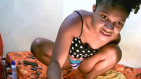 jasminah176750 online show from 11-11-25, 03:12