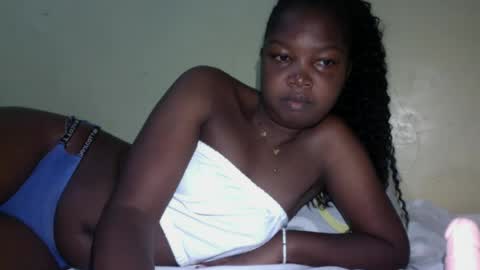 Snapshot of jasmine760 chatting on 05-27-26, 04:20 jasmine online show from 05-27-26, 04:20