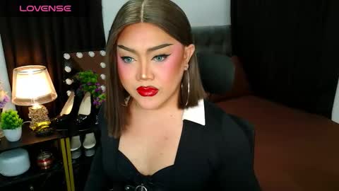 Jasmine Brandy online show from 01-15-26, 01:43