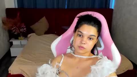 Snapshot of jasmine_burke chatting on 07-14-26, 10:21 Jasmine Burke online show from 07-14-26, 10:21