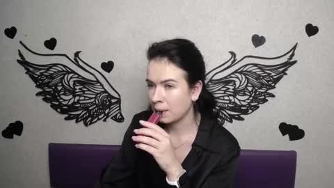 JasmineKouch online show from 11-29-25, 07:06