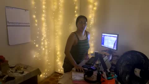 Snapshot of jasmineprincess_ chatting on 02-25-26, 12:37 Jasmine online show from 02-25-26, 12:37