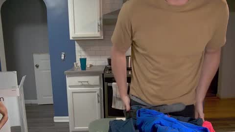 Snapshot of jason12692 chatting on 12-16-24, 10:34 Jkind online show from 12-16-24, 10:34