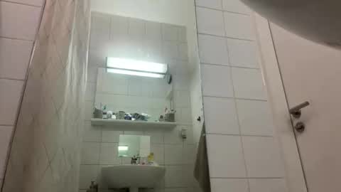 jason283914 online show from 10-16-25, 05:30