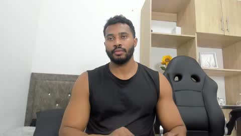 Snapshot of jason_fenix chatting on 09-26-25, 06:45 Jason online show from 09-26-25, 06:45