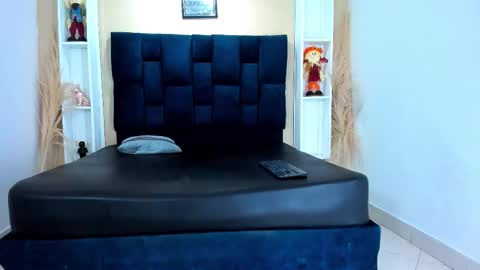 jason_smiths_ online show from 10-20-25, 07:14