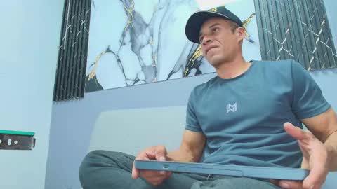 Snapshot of jason_tomas chatting on 02-20-26, 07:47 Jason online show from 02-20-26, 07:47