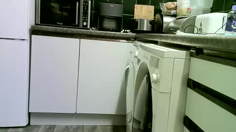 Snapshot of jasonmason2003 chatting on 12-23-24, 12:46 jasonmason2003 online show from 12-23-24, 12:46