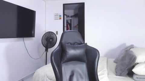 JBrooksXx online show from 01-24-25, 12:31