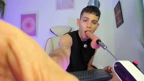 Snapshot of jasson___ chatting on 01-16-26, 05:28 jasson___ online show from 01-16-26, 05:28