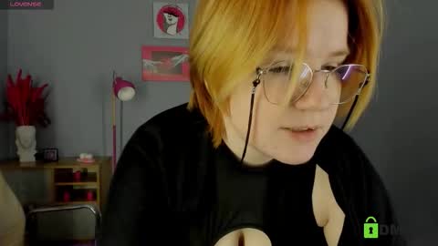 Snapshot of java_fire chatting on 02-08-26, 08:23 Katerina online show from 02-08-26, 08:23