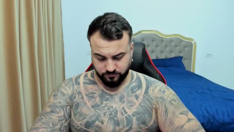 Snapshot of javicute4u chatting on 12-18-24, 10:46 Javi online show from 12-18-24, 10:46