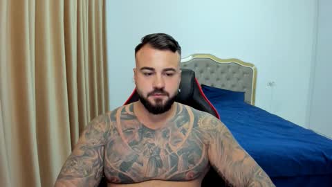Snapshot of javicute4u chatting on 09-27-25, 05:51 Javi online show from 09-27-25, 05:51