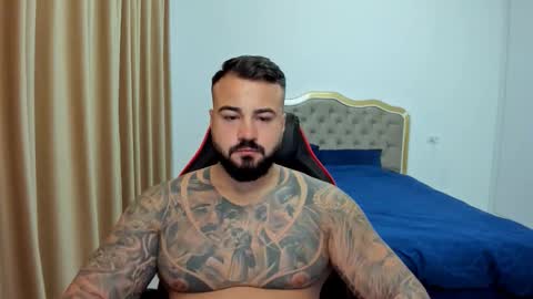Snapshot of javicute4u chatting on 10-06-25, 04:43 Javi online show from 10-06-25, 04:43