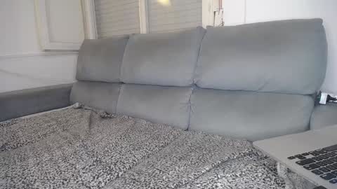 Javier  online show from 12-20-24, 11:05