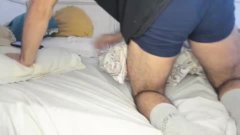 Javier  online show from 05-19-26, 06:47