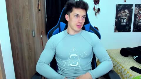 Javier online show from 12-19-24, 09:17