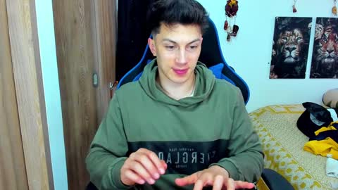 Javier online show from 01-20-25, 08:40