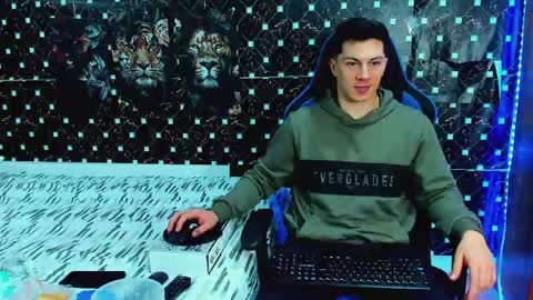 Javier online show from 06-05-26, 06:52