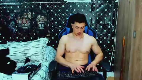 Snapshot of javiersexymann chatting on 06-29-26, 01:23 Javier online show from 06-29-26, 01:23