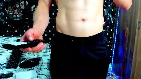 Snapshot of javiersexymann chatting on 07-18-26, 05:00 Javier online show from 07-18-26, 05:00