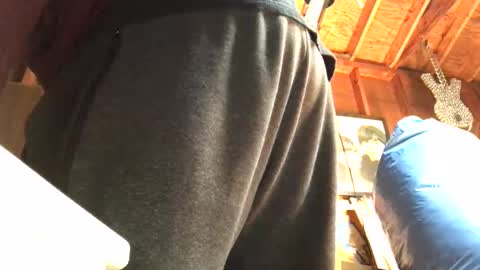 Snapshot of jawssharkparty chatting on 10-10-25, 06:01 Jaws  online show from 10-10-25, 06:01