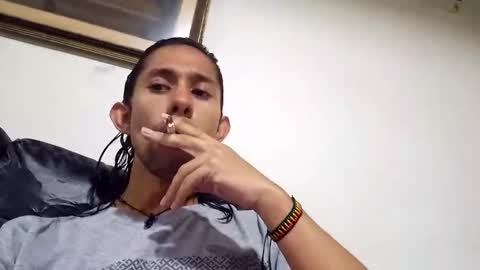 Snapshot of jaxivh16 chatting on 10-13-25, 01:05 jaxivh16 online show from 10-13-25, 01:05