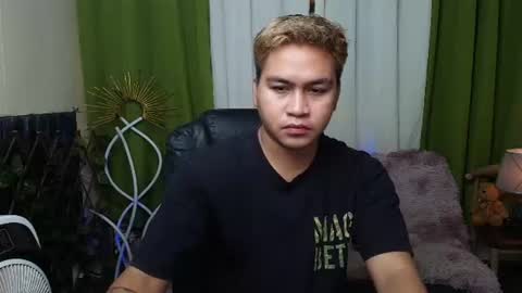 Snapshot of jay_hotcummer chatting on 06-13-26, 09:07 JL online show from 06-13-26, 09:07