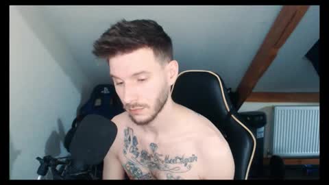 Snapshot of jay_peralta chatting on 10-01-25, 09:43 jay_peralta online show from 10-01-25, 09:43