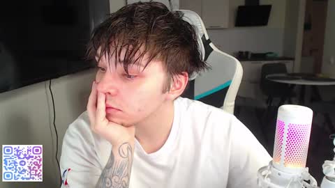 Jayce online show from 04-21-26, 04:08