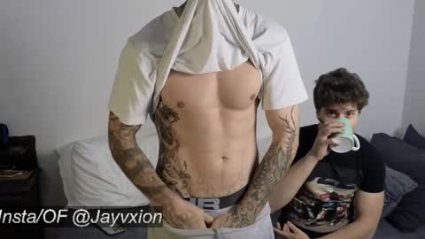 Snapshot of jaycex_69 chatting on 04-21-26, 04:23 THE HOUSE online show from 04-21-26, 04:23