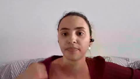 Isla online show from 03-04-26, 12:11