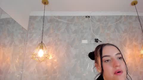 Snapshot of jazlin_angels chatting on 06-15-26, 04:58 JAZLIN ANGELS online show from 06-15-26, 04:58