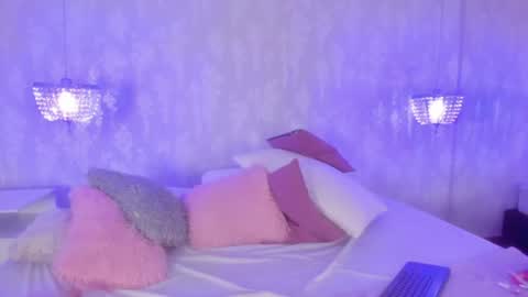 Snapshot of jazlin_angels chatting on 07-10-26, 05:15 JAZLIN ANGELS online show from 07-10-26, 05:15