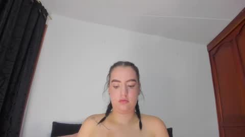 Snapshot of jazlin_angels chatting on 07-22-26, 06:49 JAZLIN ANGELS online show from 07-22-26, 06:49