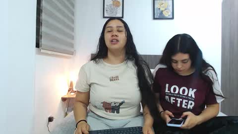 Jazmin and Scarlett online show from 03-06-26, 03:03