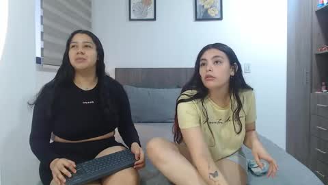 Jazmin and Scarlett online show from 04-27-26, 10:57