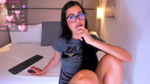 Jazmin online show from 06-24-26, 09:03