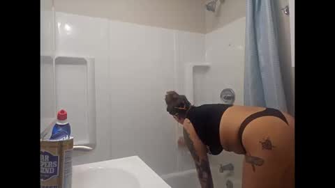 Snapshot of jazzmcjames chatting on 10-12-25, 07:24 jazzmcjames online show from 10-12-25, 07:24