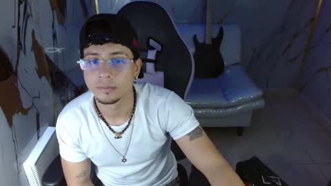 Snapshot of jbarto_ chatting on 05-26-26, 06:04 jbarto_ online show from 05-26-26, 06:04