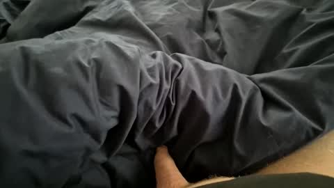 Snapshot of jbea666 chatting on 11-11-25, 12:27 jbea666 online show from 11-11-25, 12:27