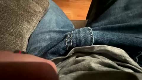 Snapshot of jbigblue chatting on 04-17-26, 12:46 jbigblue online show from 04-17-26, 12:46