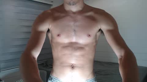 Lin online show from 09-23-25, 03:20