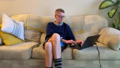 Jon online show from 11-26-25, 03:02