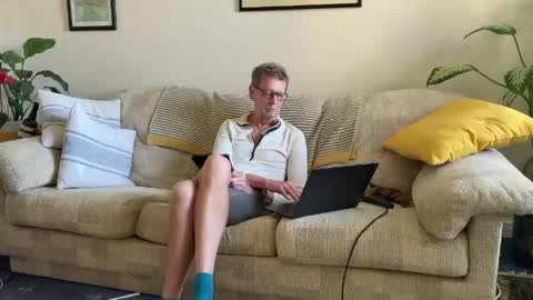 Snapshot of jcar57 chatting on 04-06-26, 02:07 Jon online show from 04-06-26, 02:07