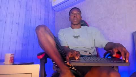 Snapshot of jd_thebaby chatting on 10-15-25, 12:49 jd thebaby online show from 10-15-25, 12:49