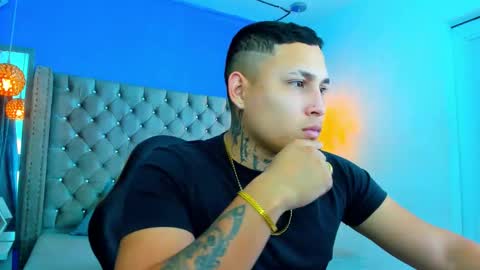 Snapshot of jdaniel_shellby chatting on 11-19-25, 09:59 jhon online show from 11-19-25, 09:59