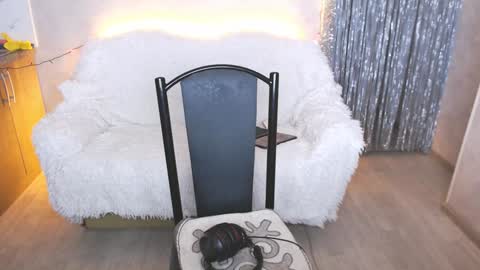 Angel online show from 01-02-25, 04:20