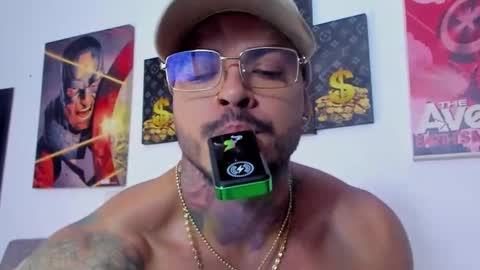 Snapshot of jean_lopez chatting on 03-02-25, 01:26 Jean axelcrow Modelo Independiente online show from 03-02-25, 01:26