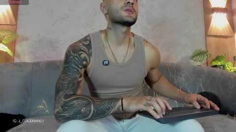 Snapshot of jeancolleman chatting on 06-28-26, 12:05 Jean Colleman online show from 06-28-26, 12:05